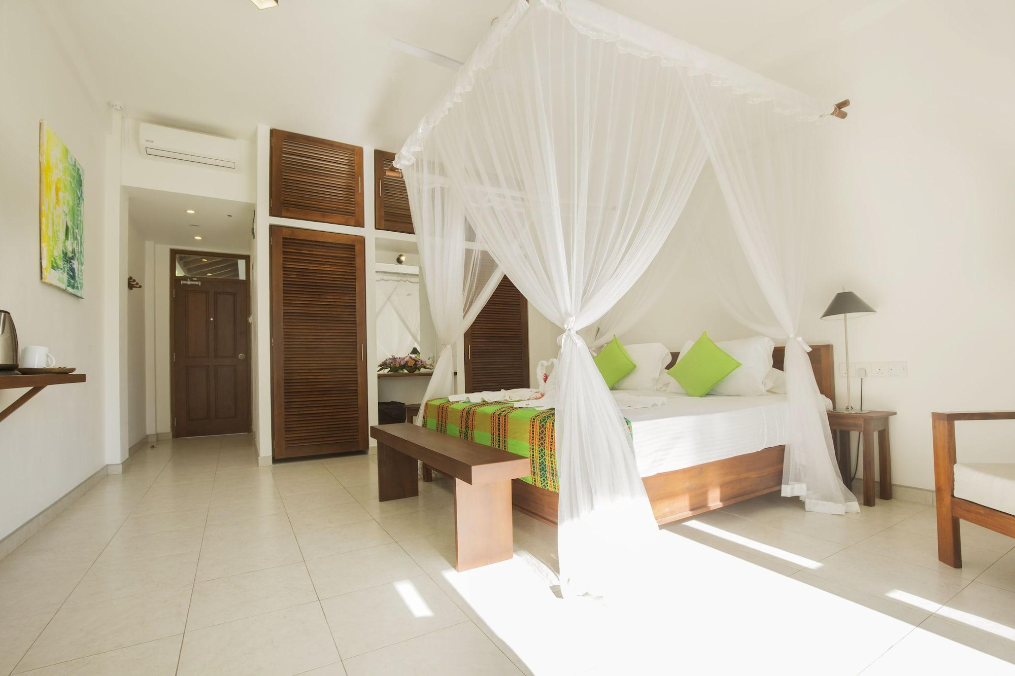 Rockside Beach Resort Бентота Екстер'єр фото