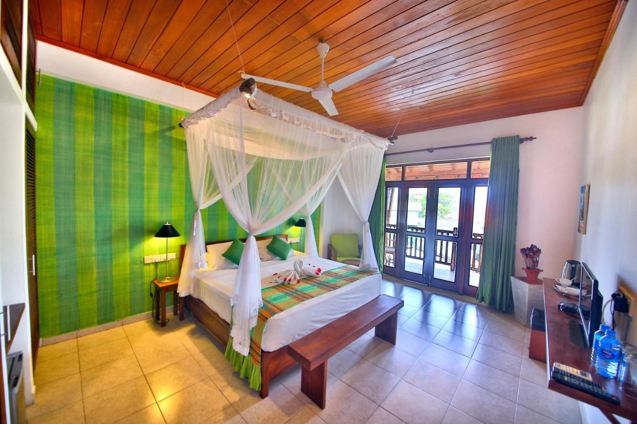 Rockside Beach Resort Бентота Екстер'єр фото