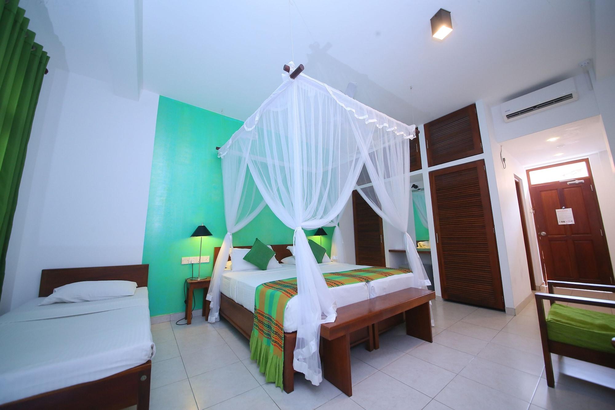 Rockside Beach Resort Бентота Екстер'єр фото