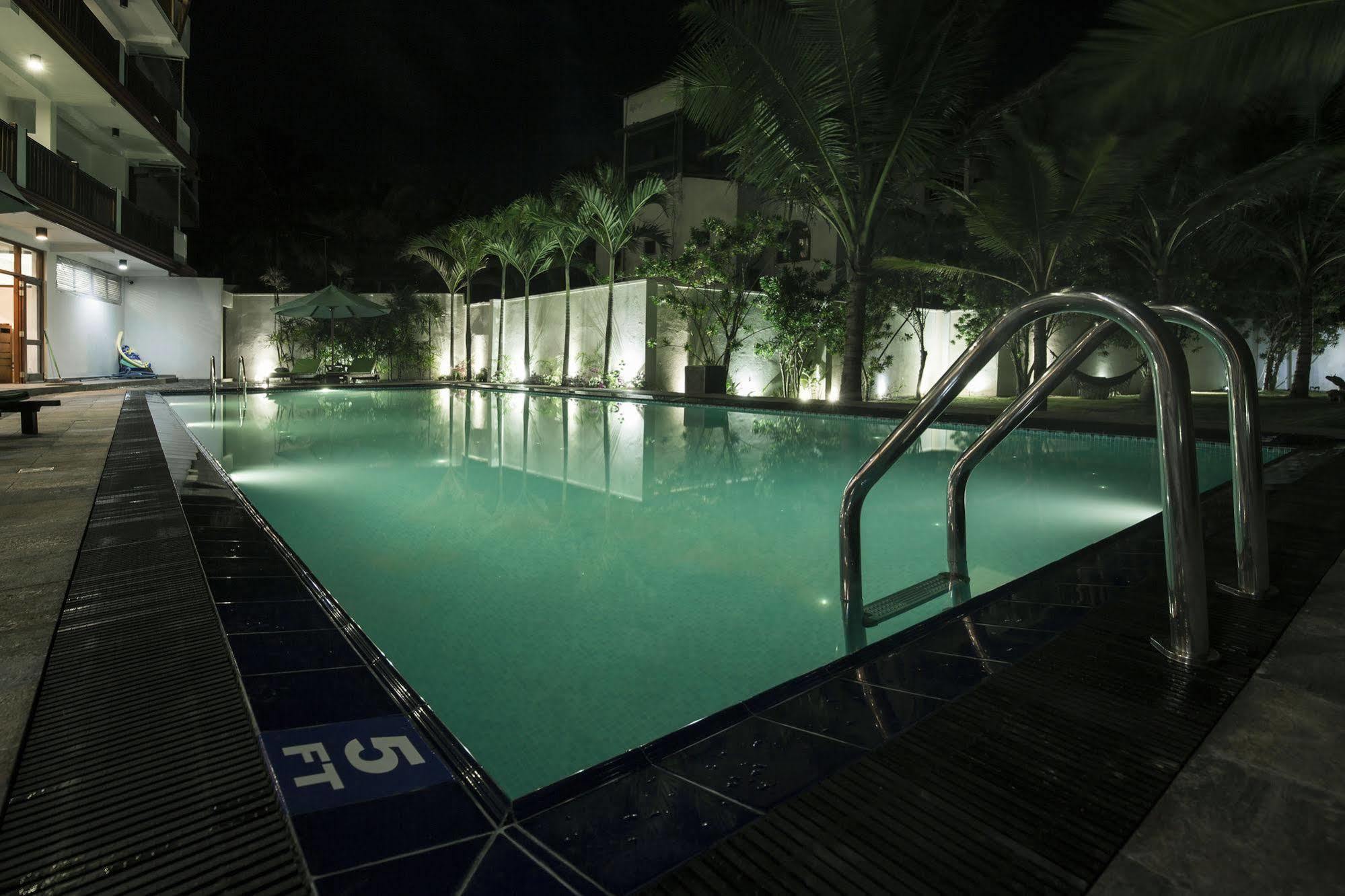 Rockside Beach Resort Бентота Екстер'єр фото